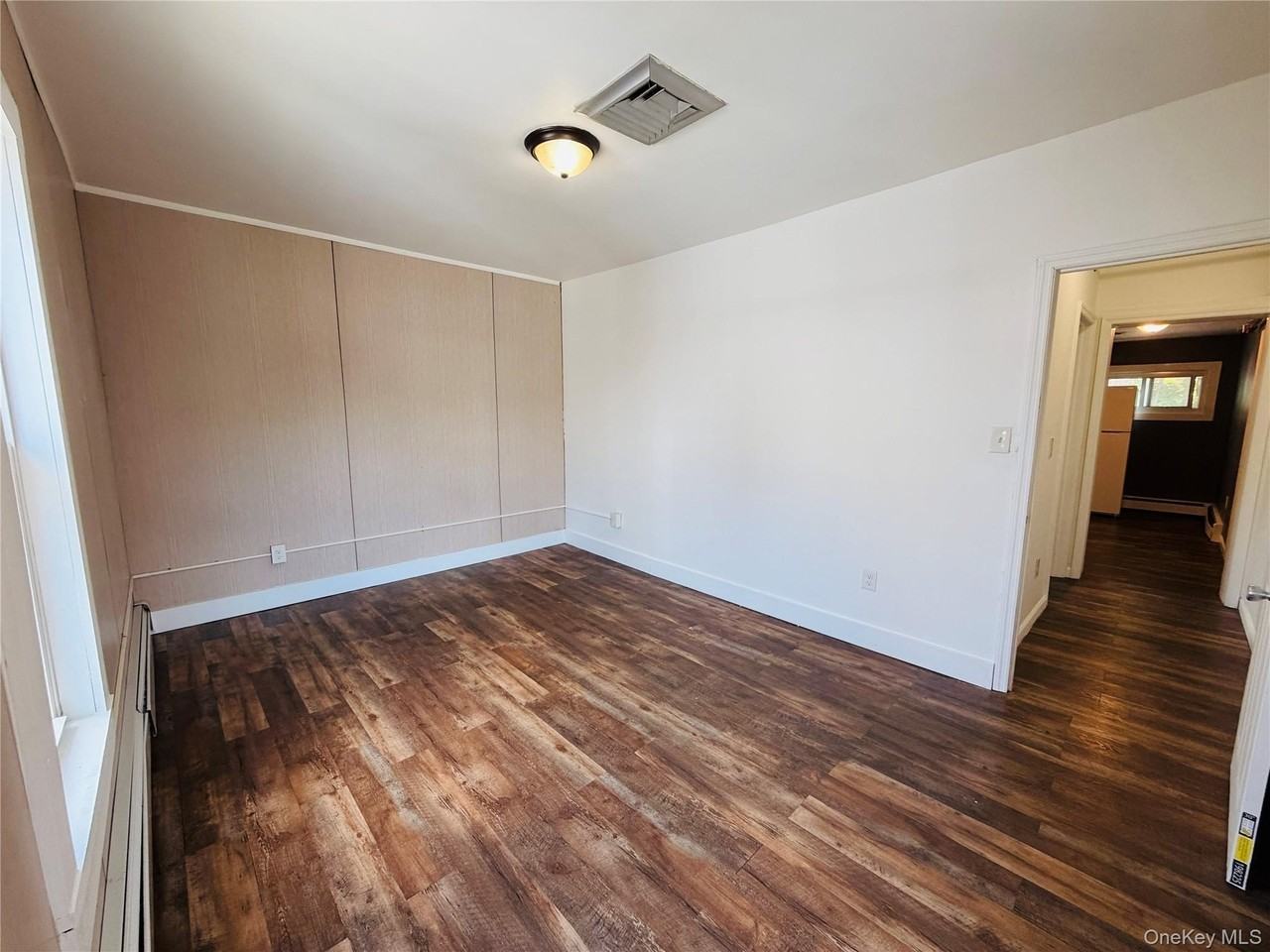 125 Wickham Ave #3B - Photo 3 of 6