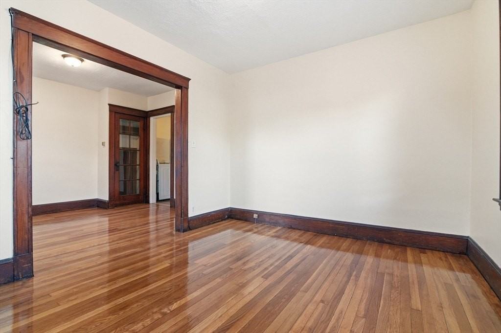 60 Raycroft St #R1 - Photo 6 of 16