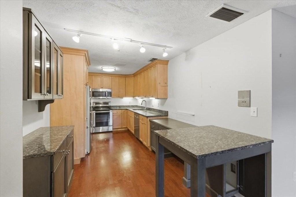 360 Neponset St #702 - Photo 7 of 22