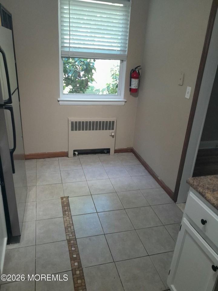 142 South St #8B - Photo 5 of 9