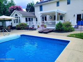 featured image of 1578 N Bay Ave