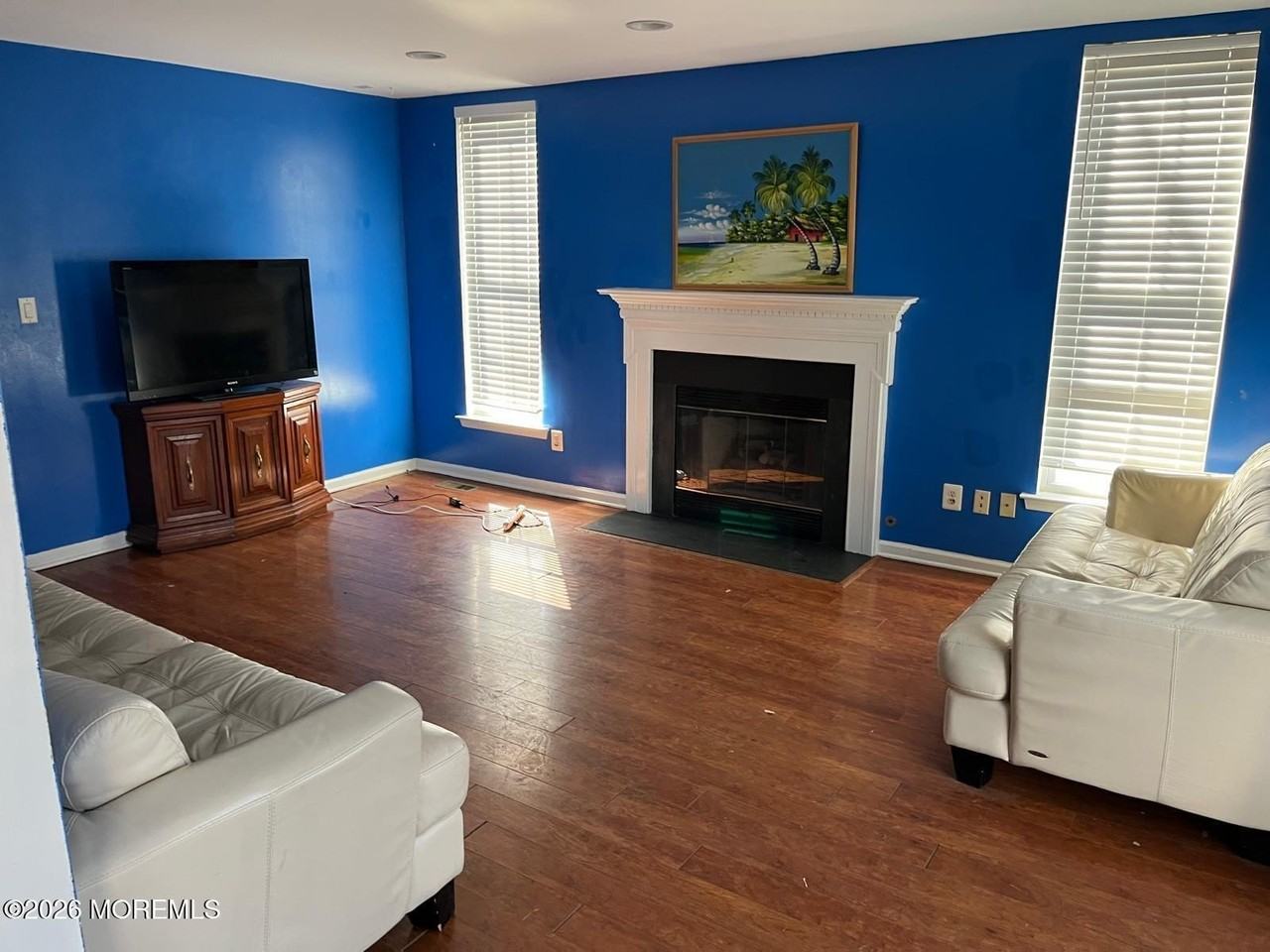 407 Hollywood Ave - Photo 3 of 3
