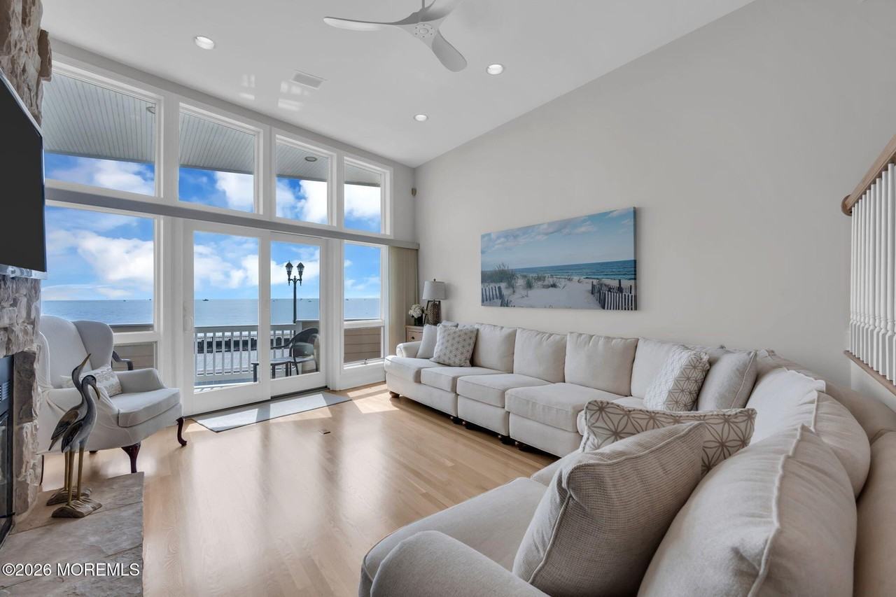 152 Ocean Ave N #A3 - Photo 5 of 43