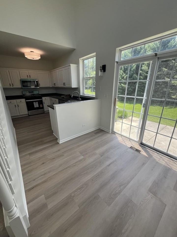 188 Brompton Ln #B - Photo 6 of 27