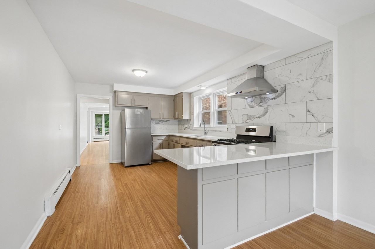 4736 S Tripp Ave #1 - Photo 6 of 10