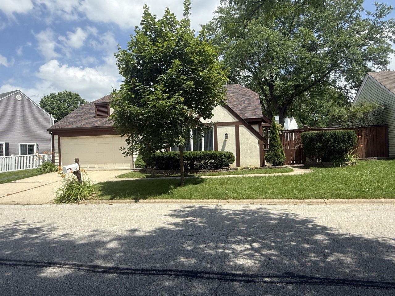 2851 Garden Dr - Photo 2 of 39