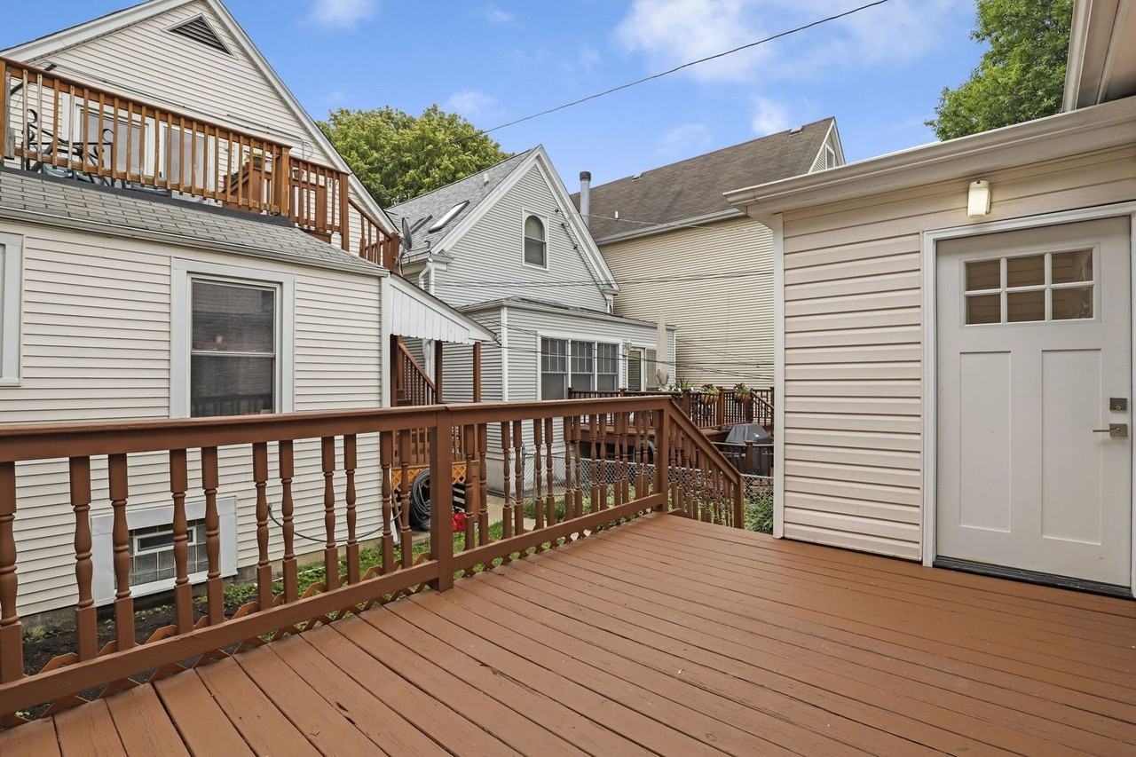 4340 N Oakley Ave #CH - Photo 2 of 27