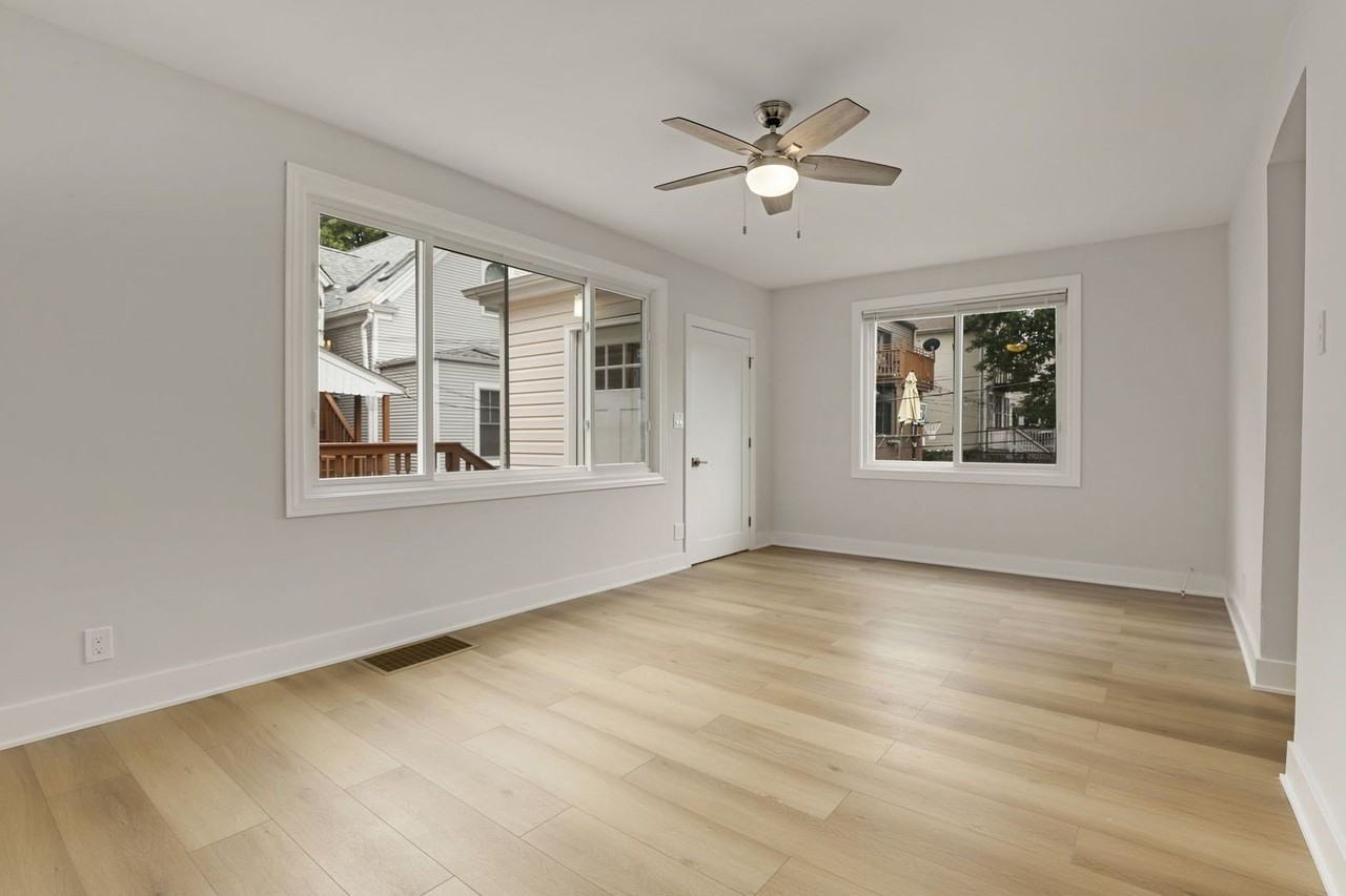 4340 N Oakley Ave #CH - Photo 6 of 27