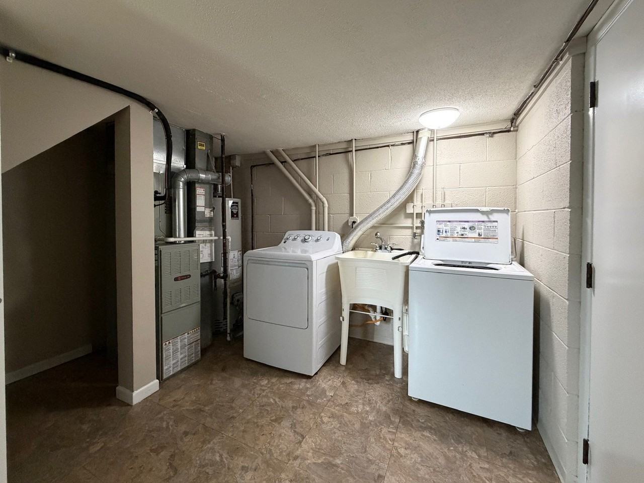 225 Kendrick Ct #225 - Photo 5 of 20
