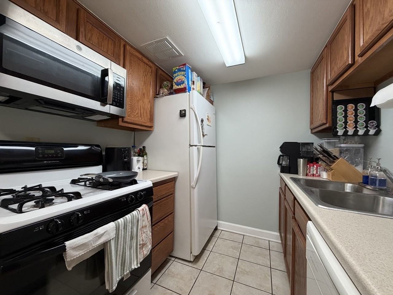 167 E Palatine Rd #I - Photo 4 of 17