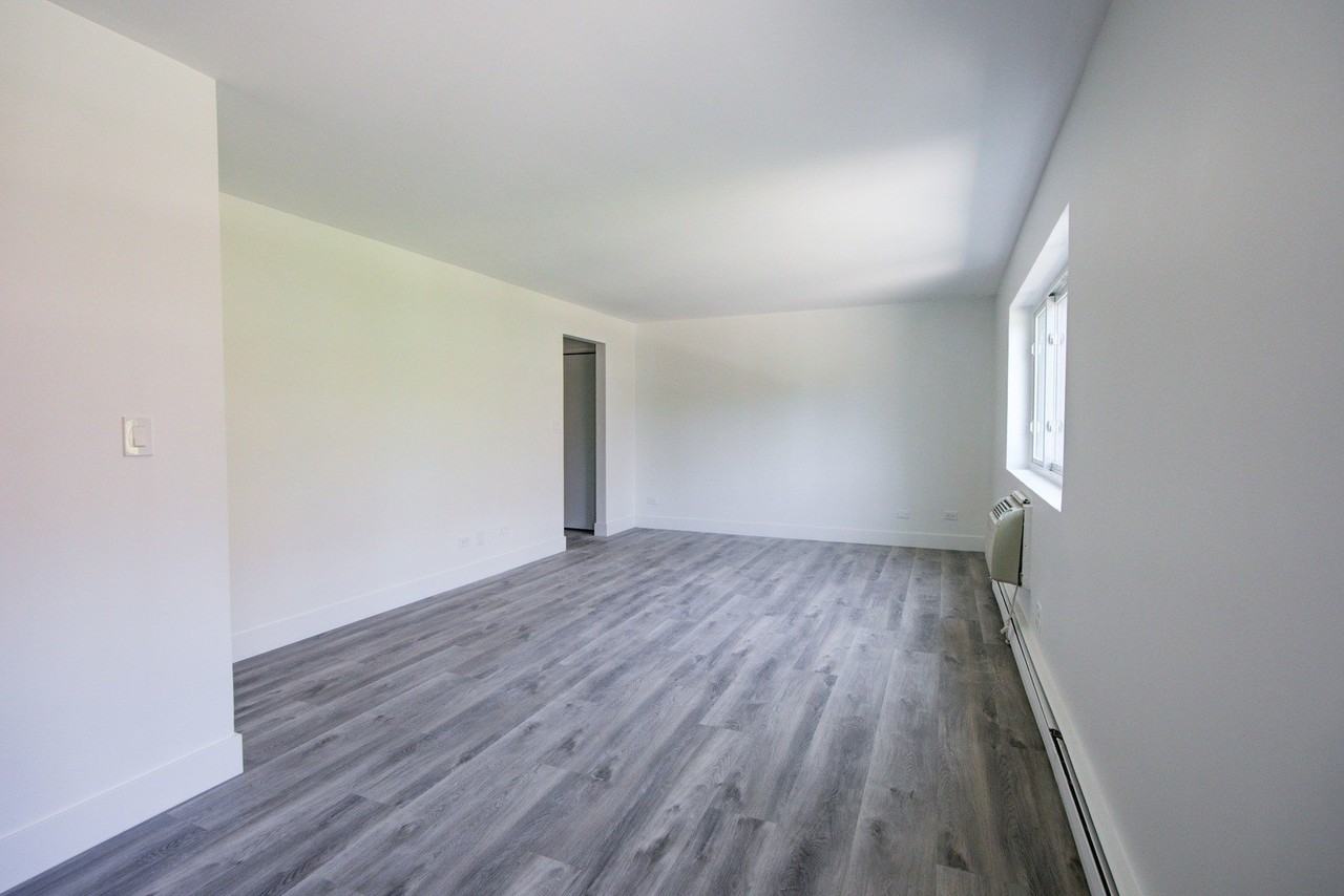 2001 W Summerdale Ave #201 - Photo 5 of 7