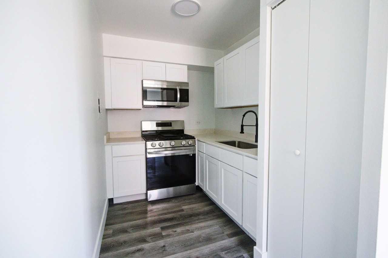 2001 W Summerdale Ave #201 - Photo 7 of 7