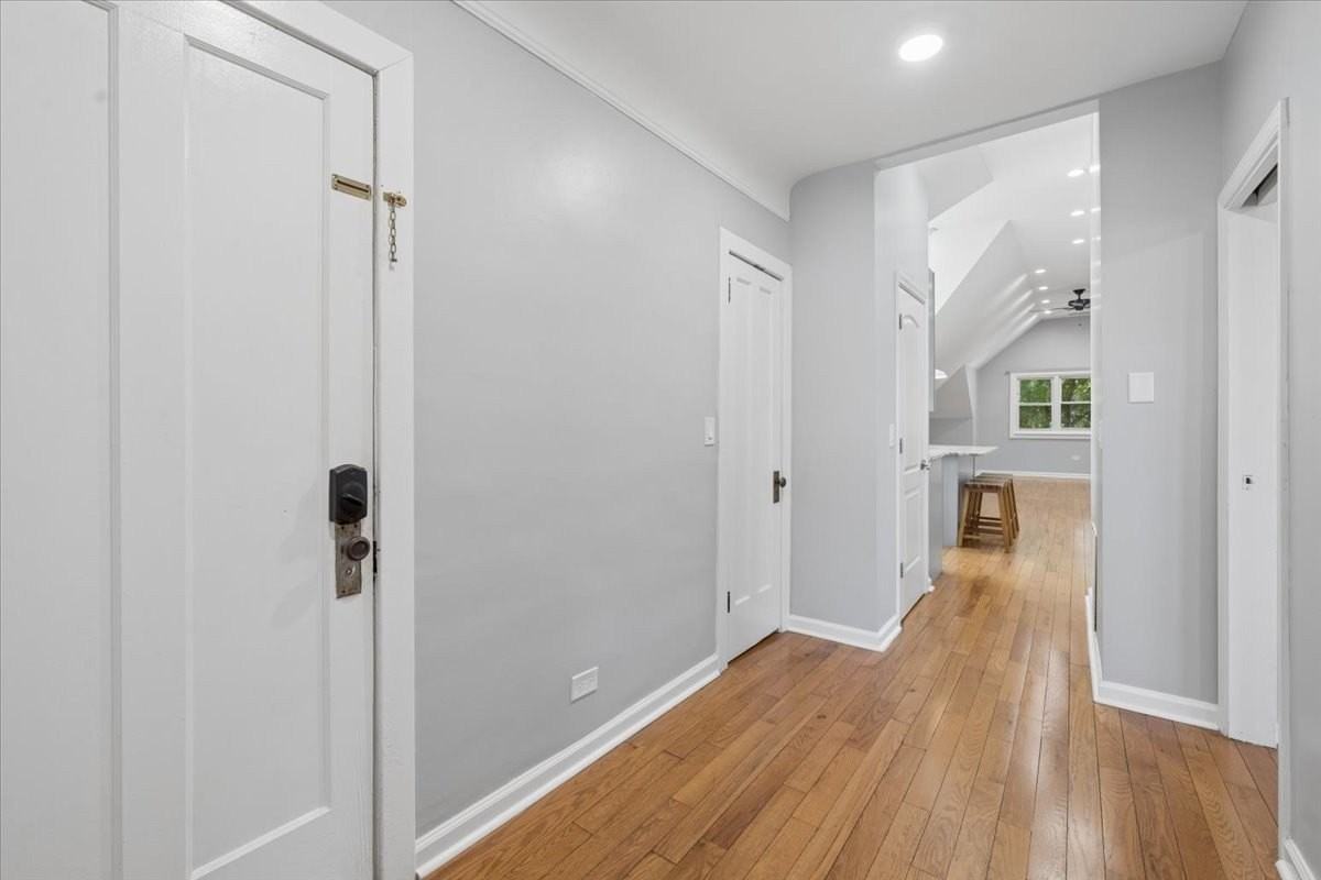 4928 W Eddy St #2 - Photo 4 of 20