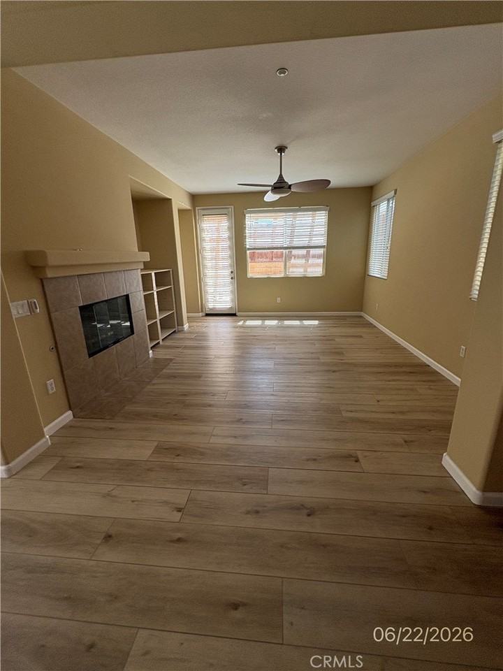 60 Crocus St - Photo 6 of 16