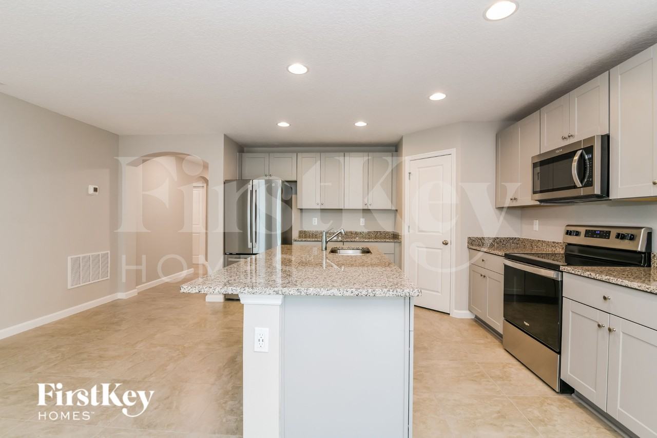 449 Earheart Dr - Photo 6 of 16