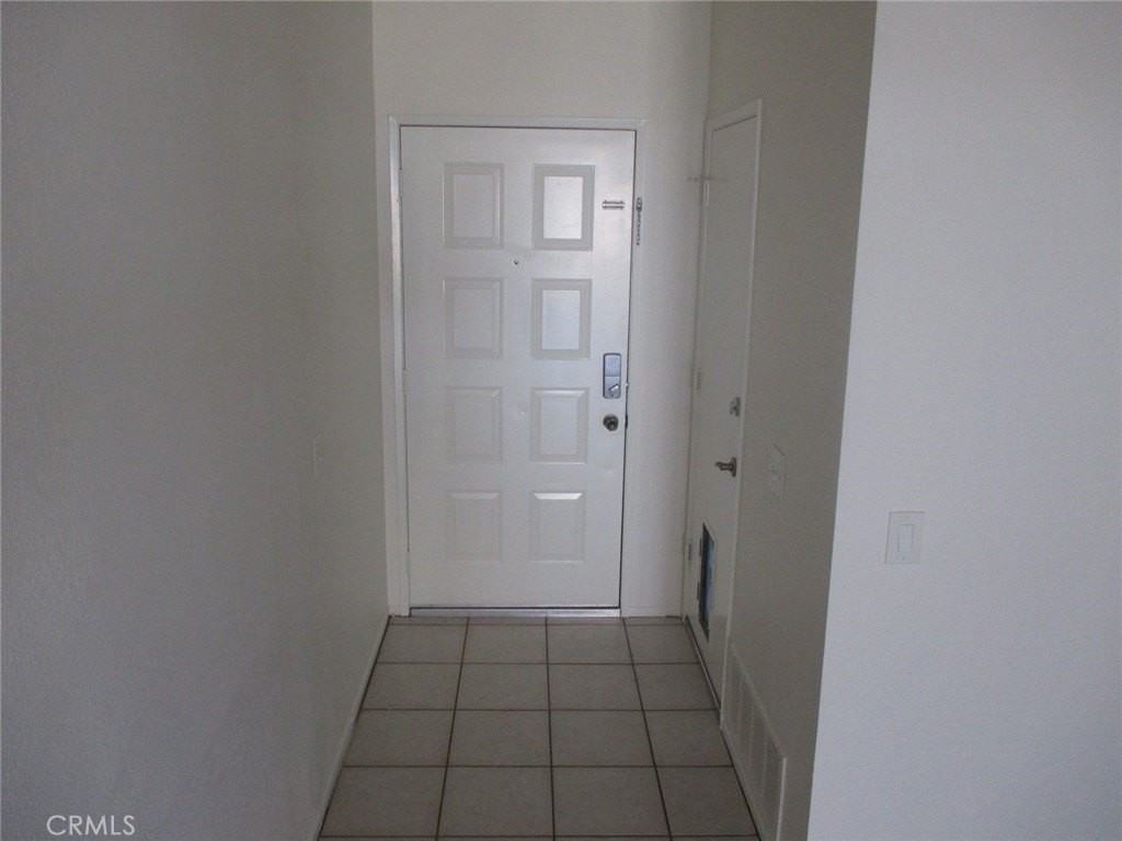 29664 Squaw Valley Dr - Photo 3 of 40