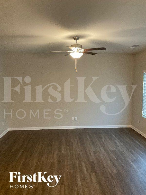 7632 Wallace Farm Ln - Photo 4 of 13
