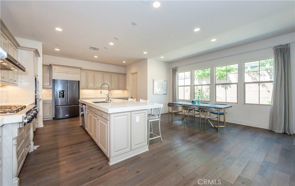 59 Walden - Photo 4 of 35