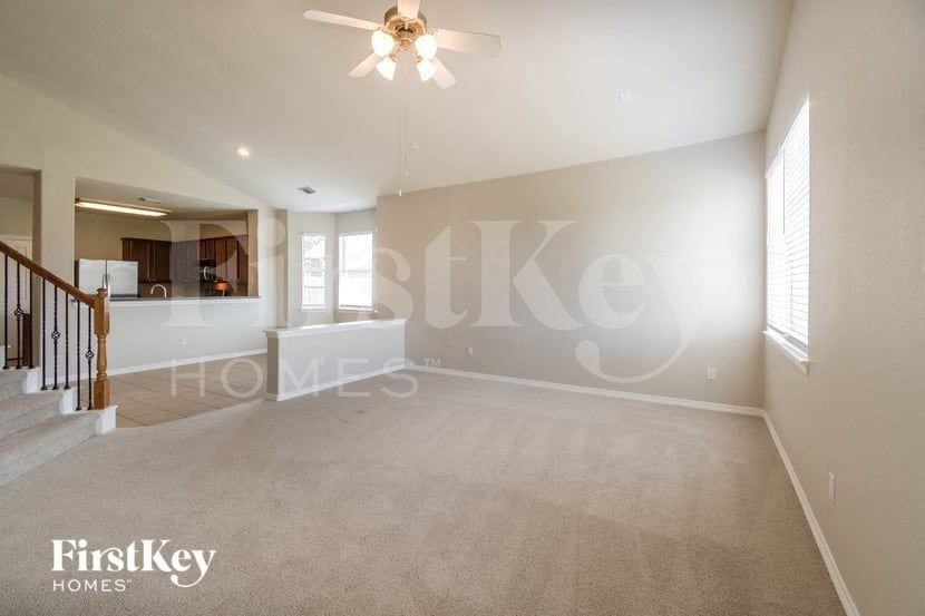 3432 Ivy Arbor Ln - Photo 2 of 15