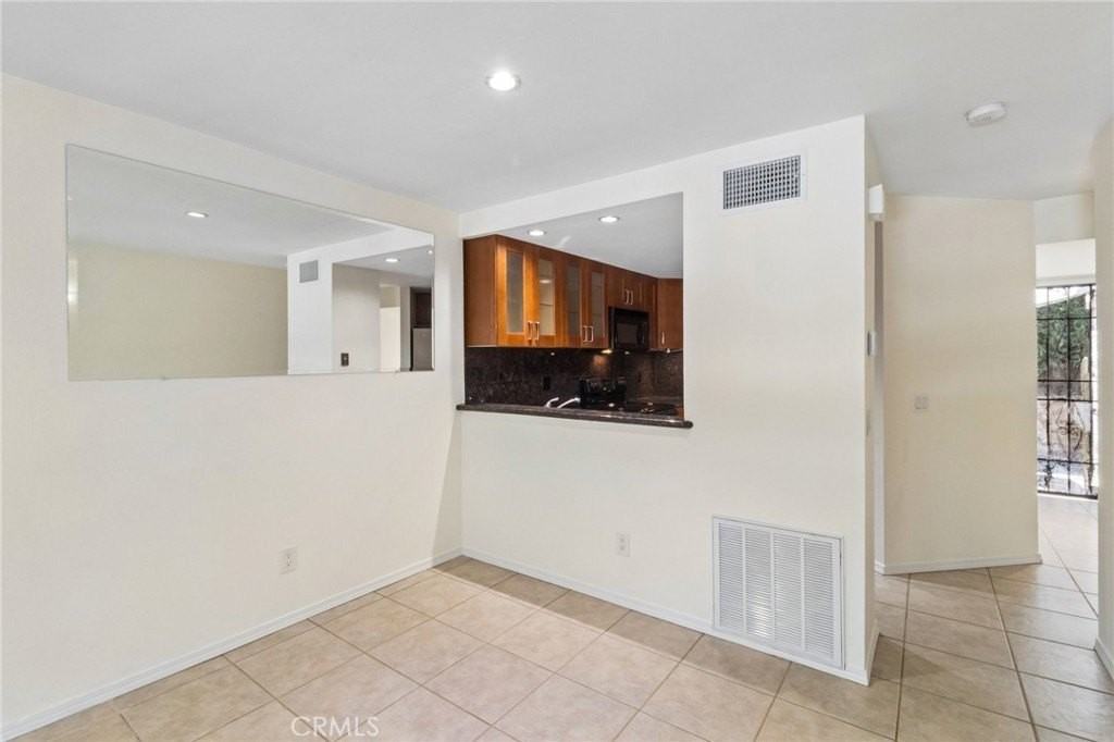 3958 60th St - Photo 5 of 44
