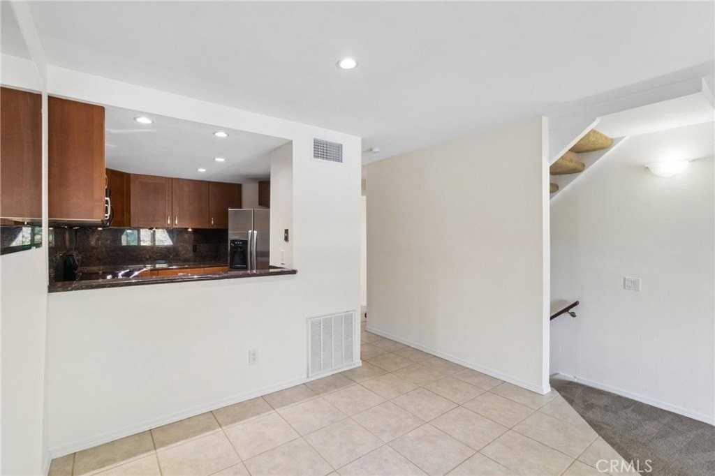 3958 60th St - Photo 6 of 44