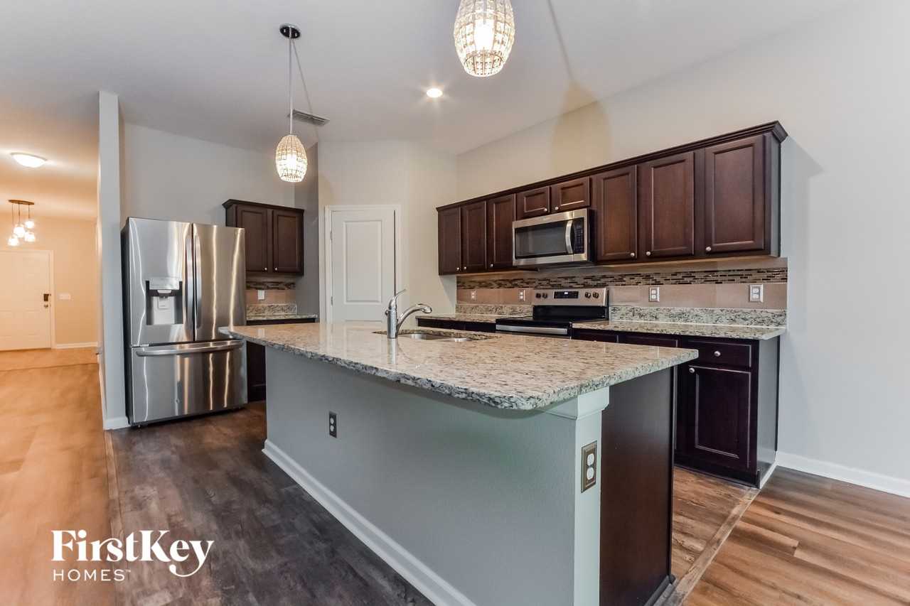 876 Orchid Grove Blvd - Photo 4 of 15
