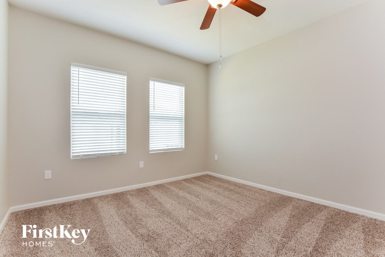 876 Orchid Grove Blvd - Photo 7 of 15