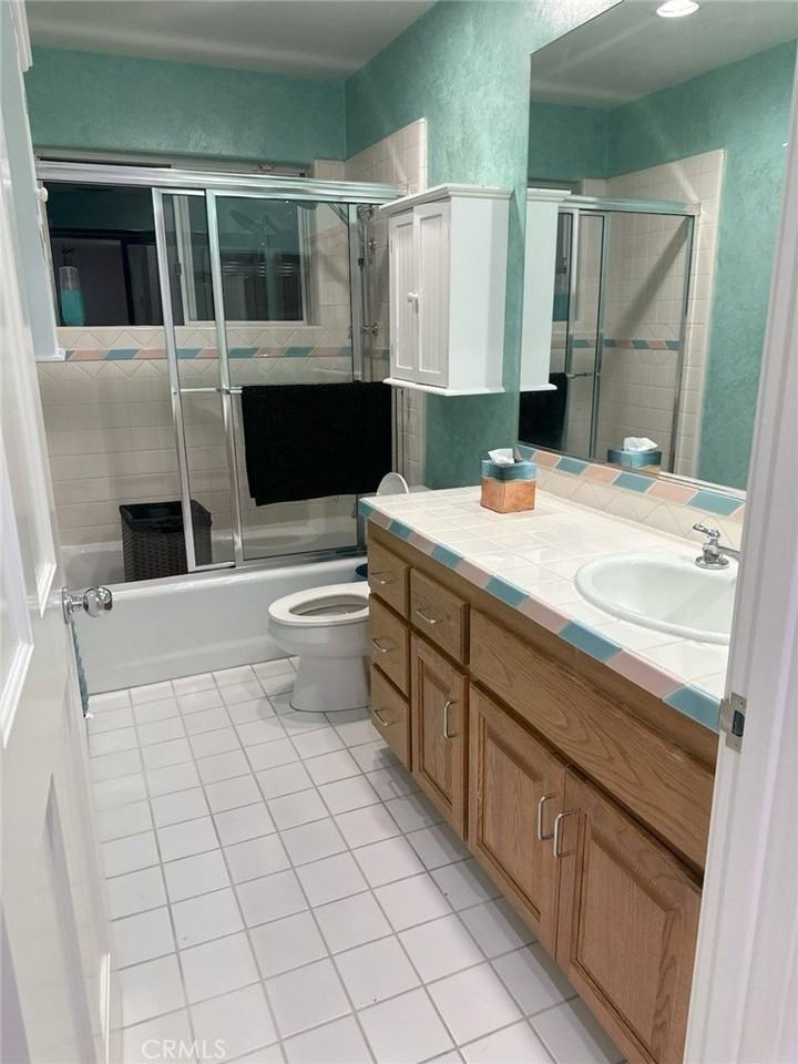 2228 Washington Ave - Photo 2 of 2