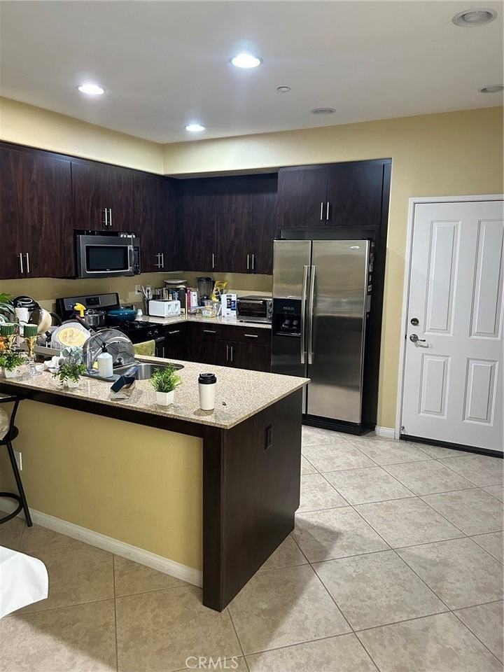 621 Forest Park Blvd - Photo 3 of 9