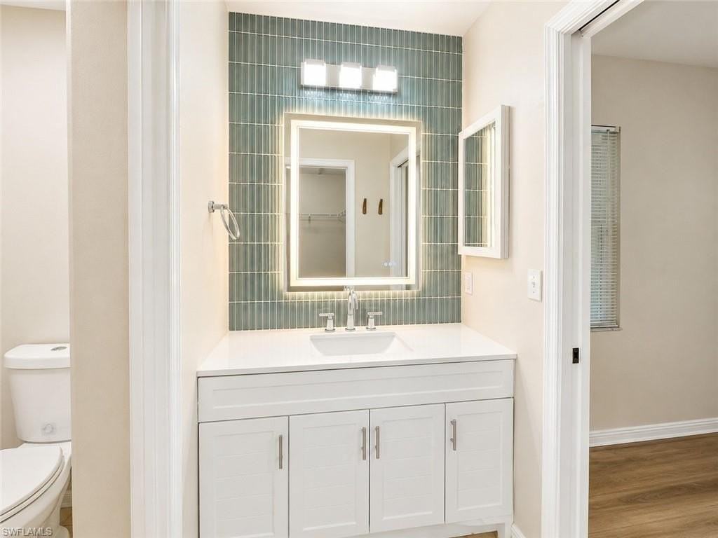 240 Timber Lake Cir #D201 - Photo 7 of 21