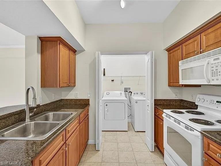 13010 Positano Cir #108 - Photo 7 of 17