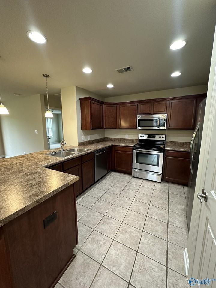 1812 Clayton Cove Dr Nw - Photo 4 of 13