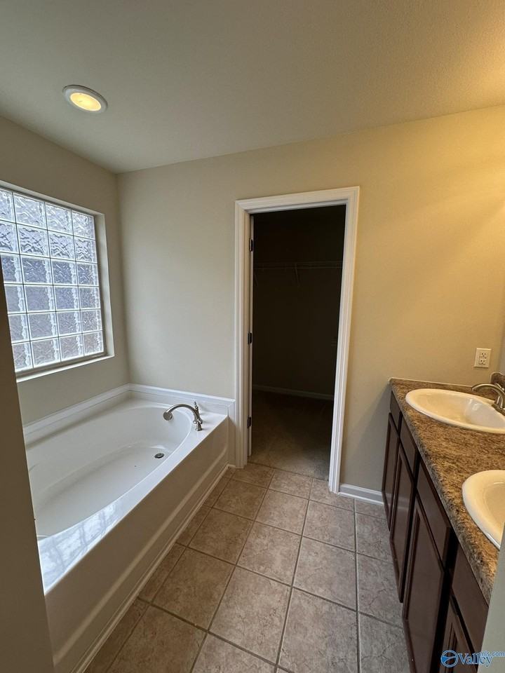 1812 Clayton Cove Dr Nw - Photo 6 of 13