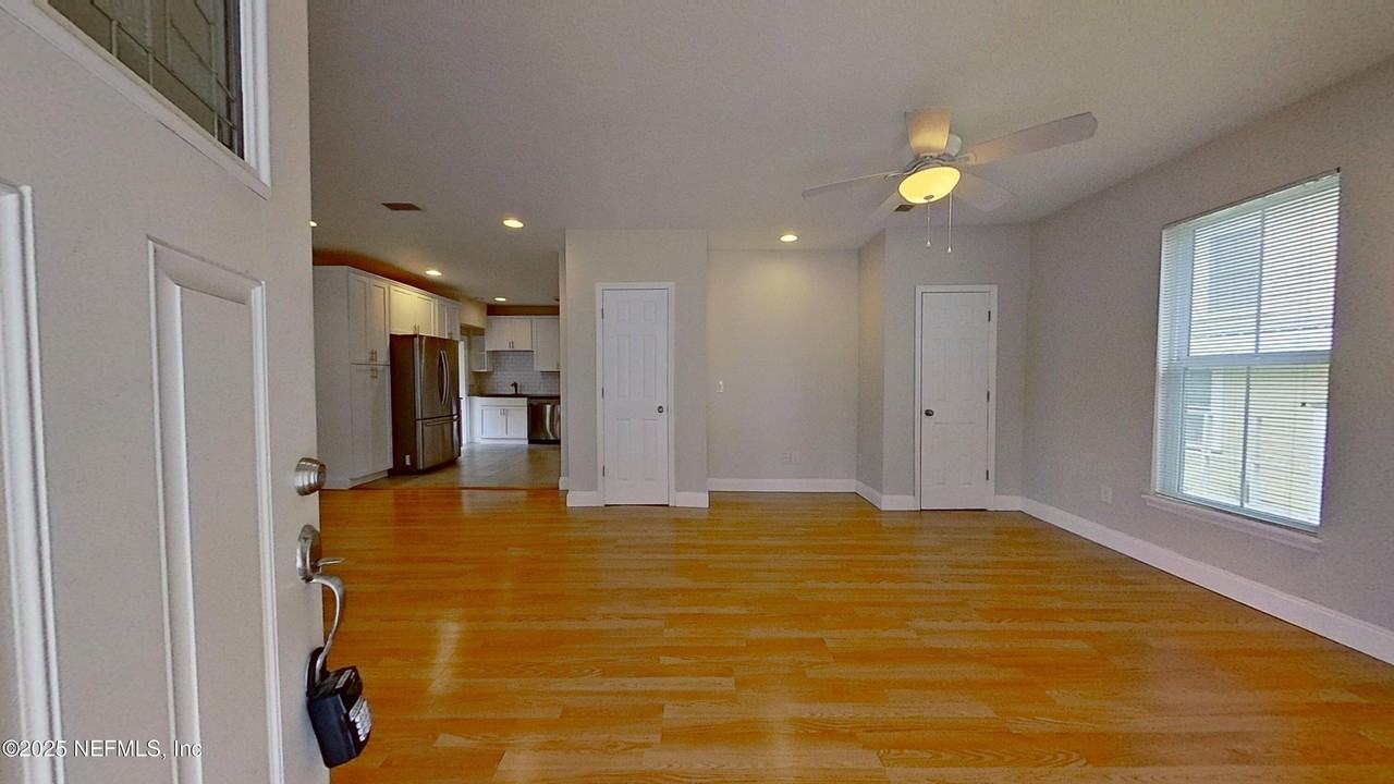1844 Thacker Ave - Photo 5 of 26