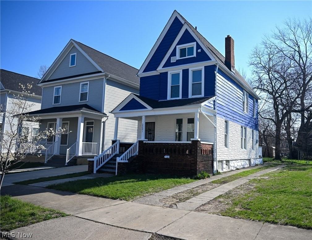 2221 E 97th St - Photo 2 of 31