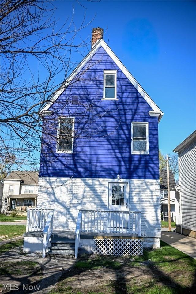 2221 E 97th St - Photo 3 of 31