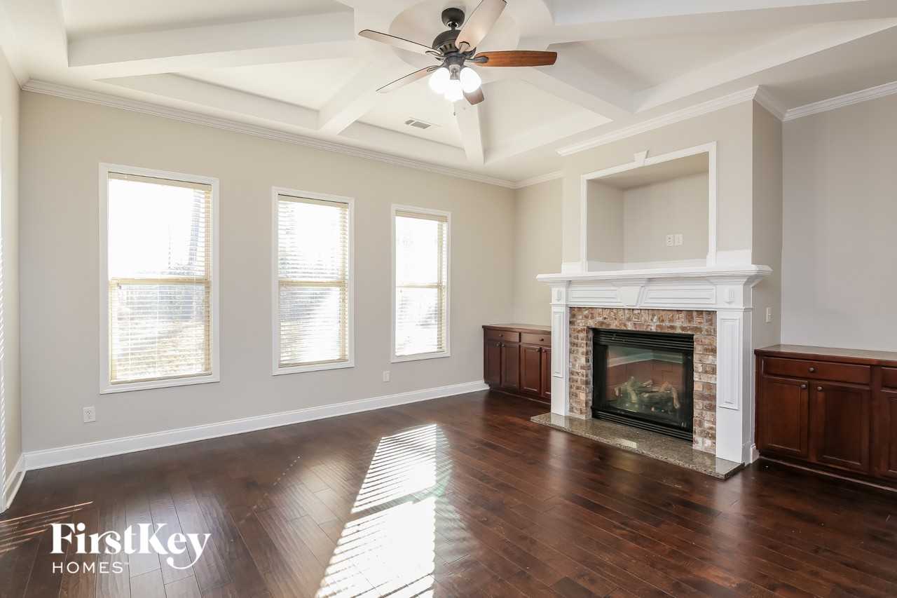 2545 Mossy Rock Pl - Photo 4 of 15