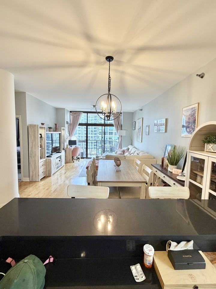 S Prairie Ave #1111 - Photo 3 of 11