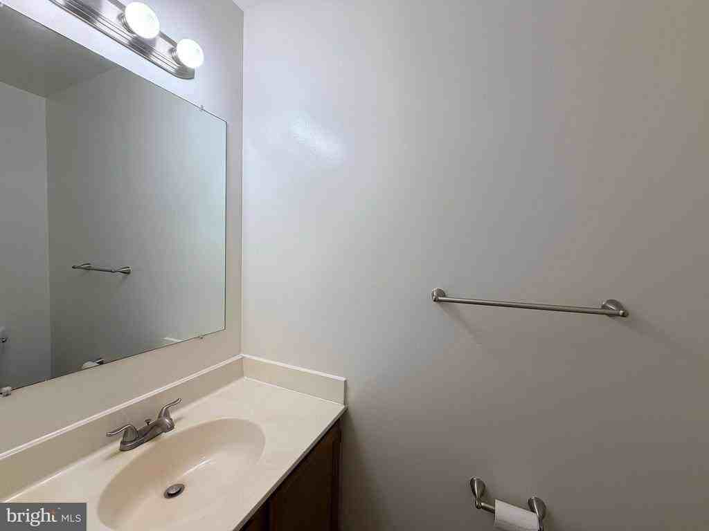 6124 Majors Ln - Photo 6 of 16
