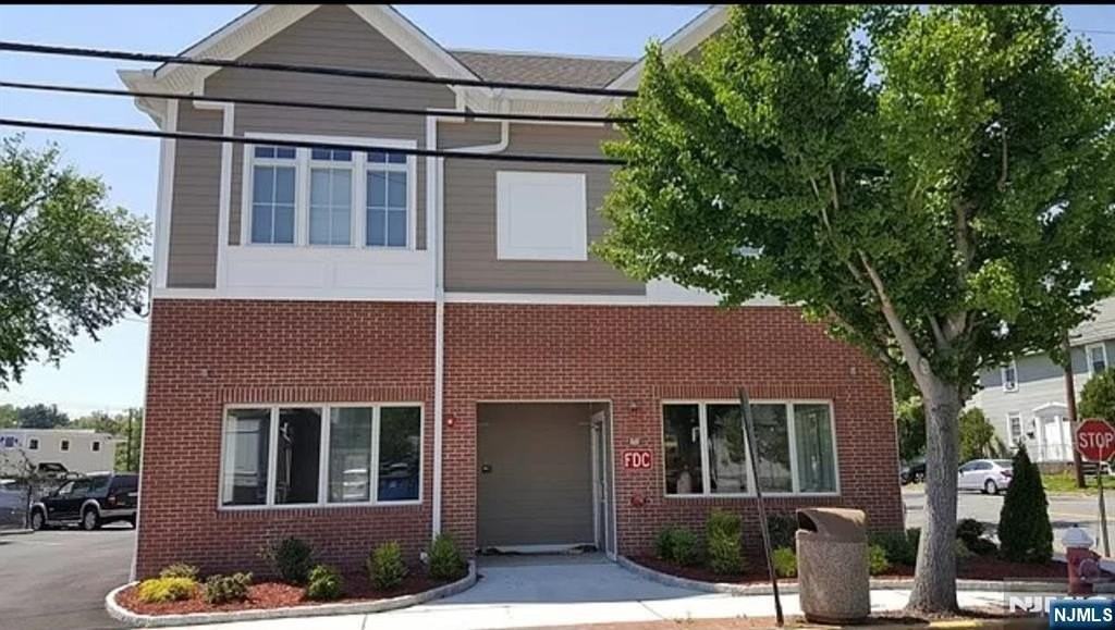 21 Grove St #1B - Photo 2 of 2
