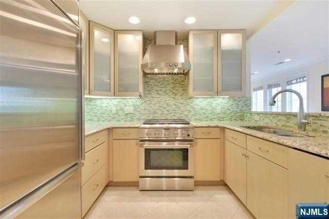 3 Moorings Ln - Photo 2 of 15