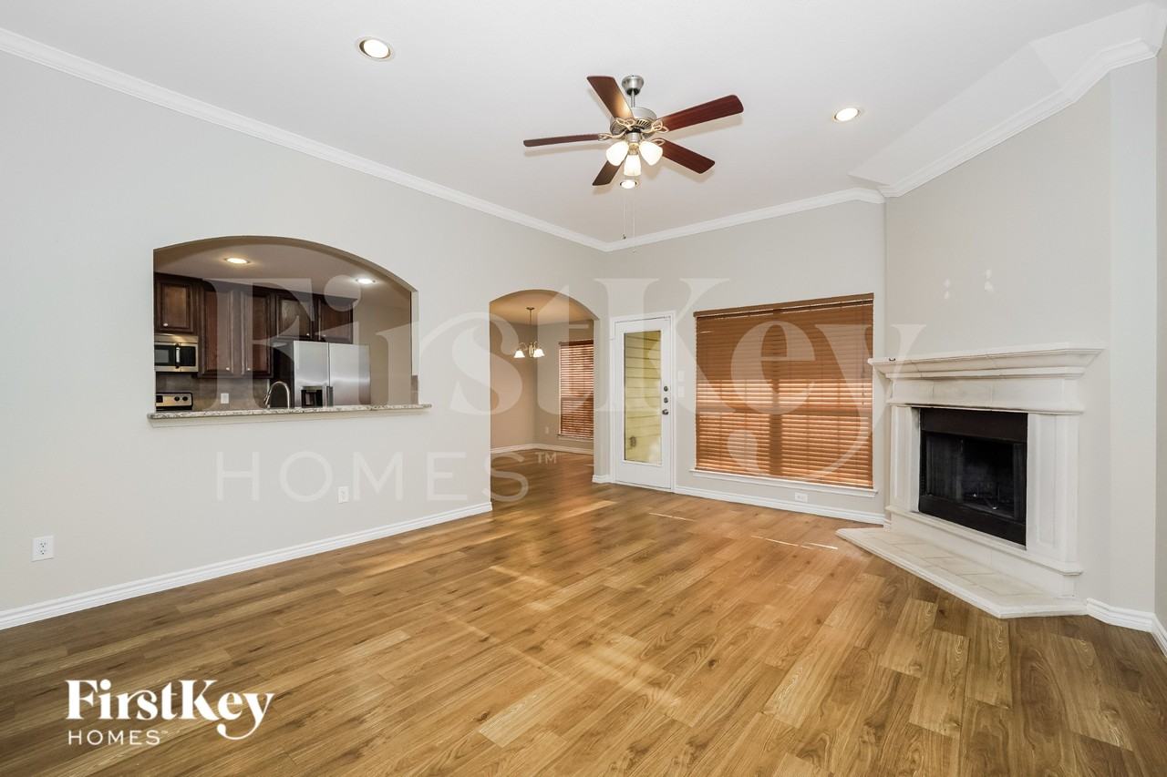 146 Springtree St - Photo 2 of 18