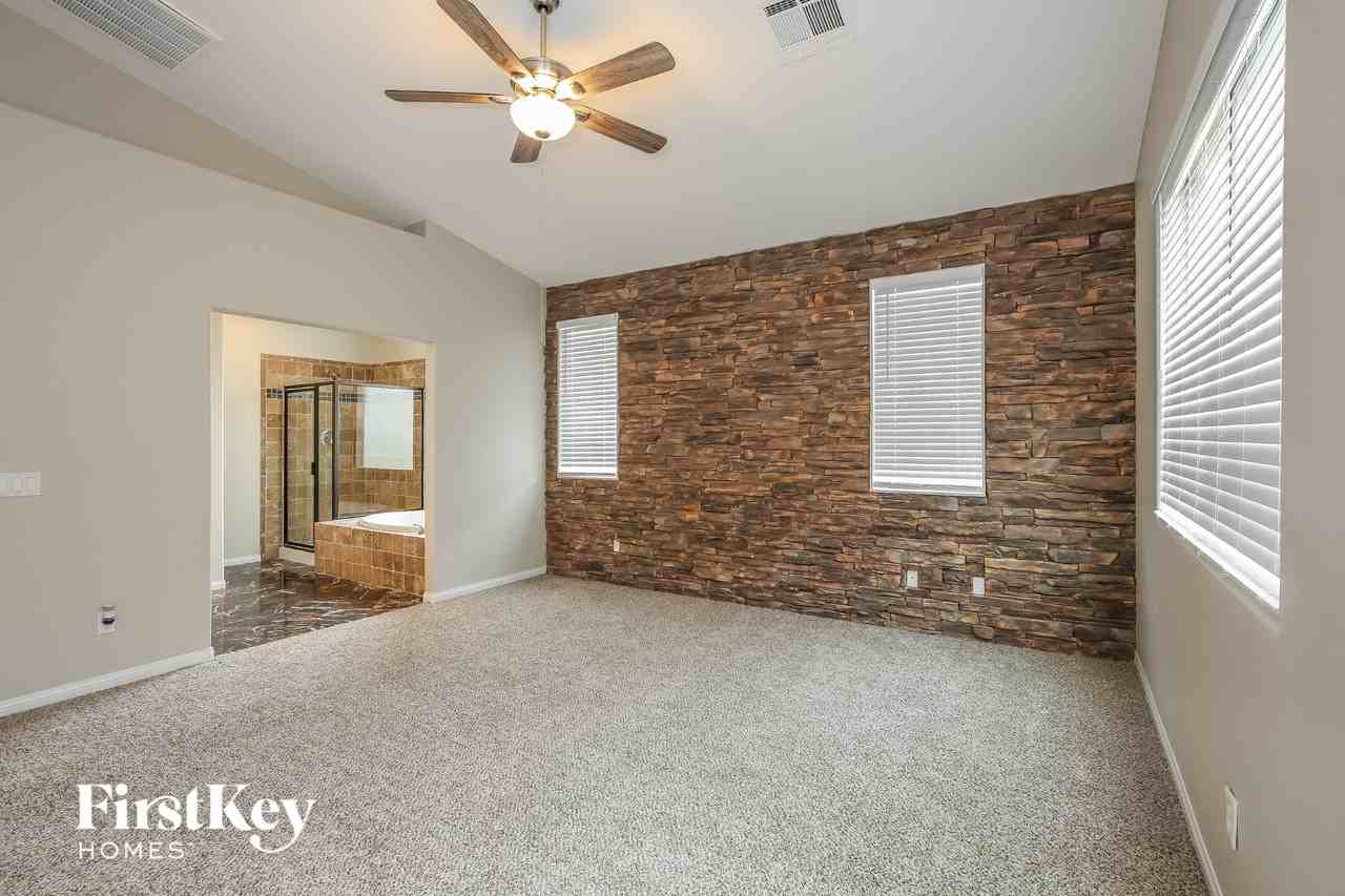 1044 Via Camelia St - Photo 7 of 15