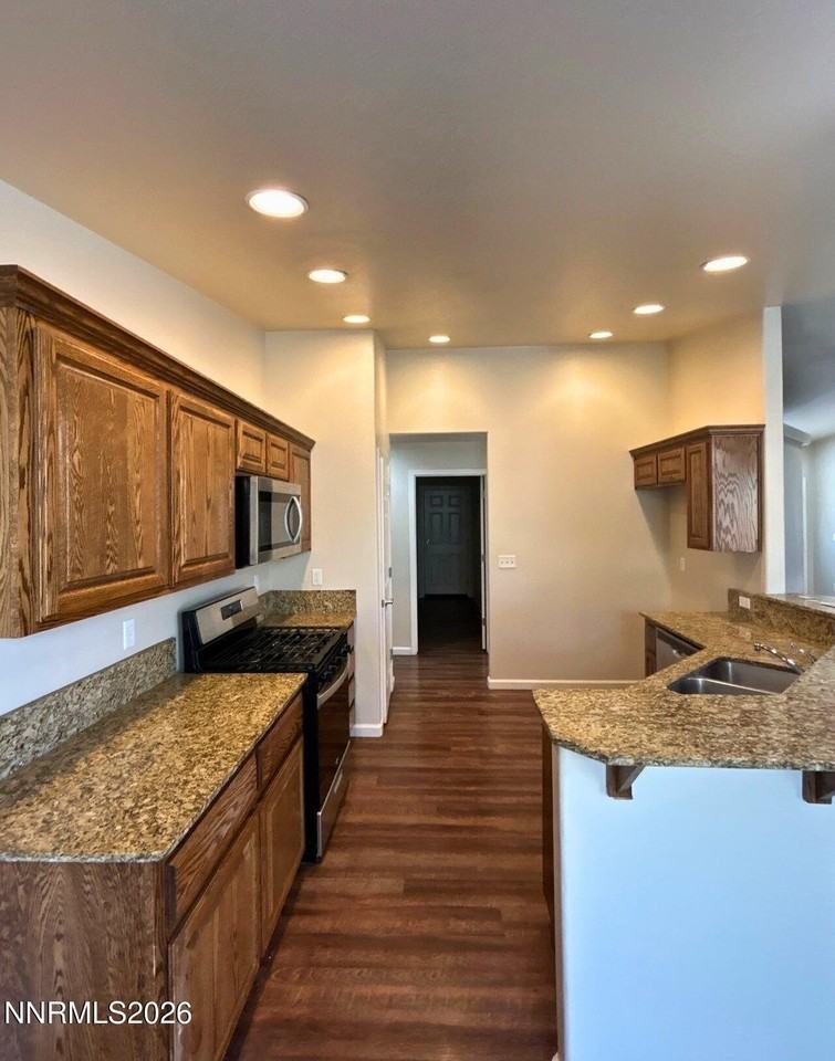 1842 Westward Ln - Photo 3 of 14