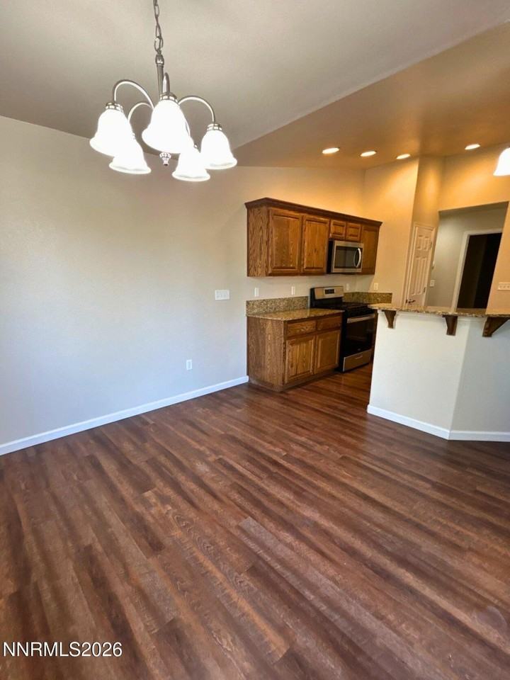 1842 Westward Ln - Photo 4 of 14