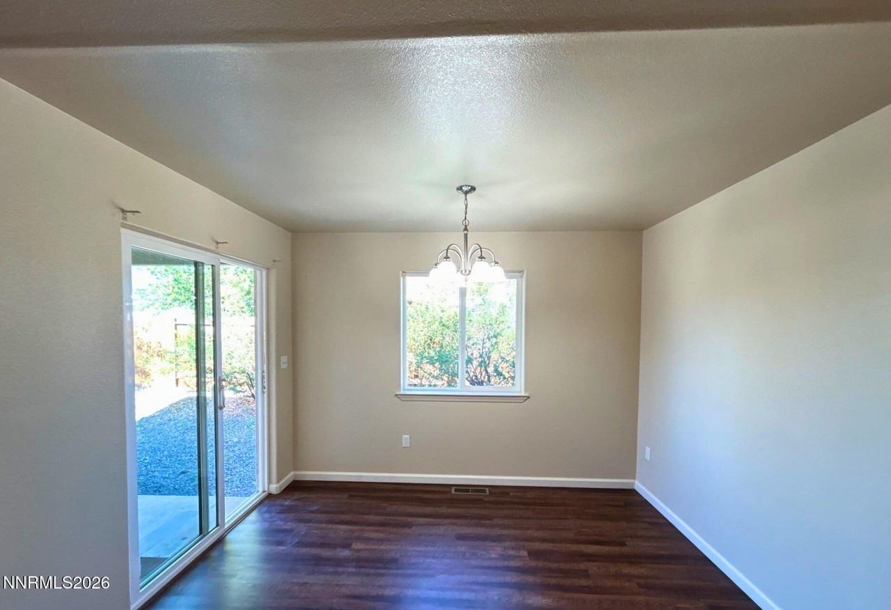 1842 Westward Ln - Photo 6 of 14