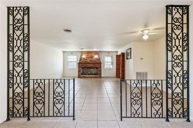 4510 Read Blvd - Photo 3 of 12