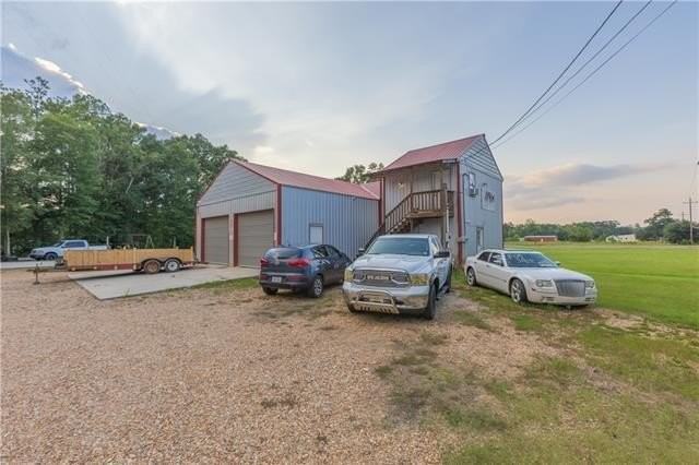 47310 N Morrison Blvd - Photo 3 of 13