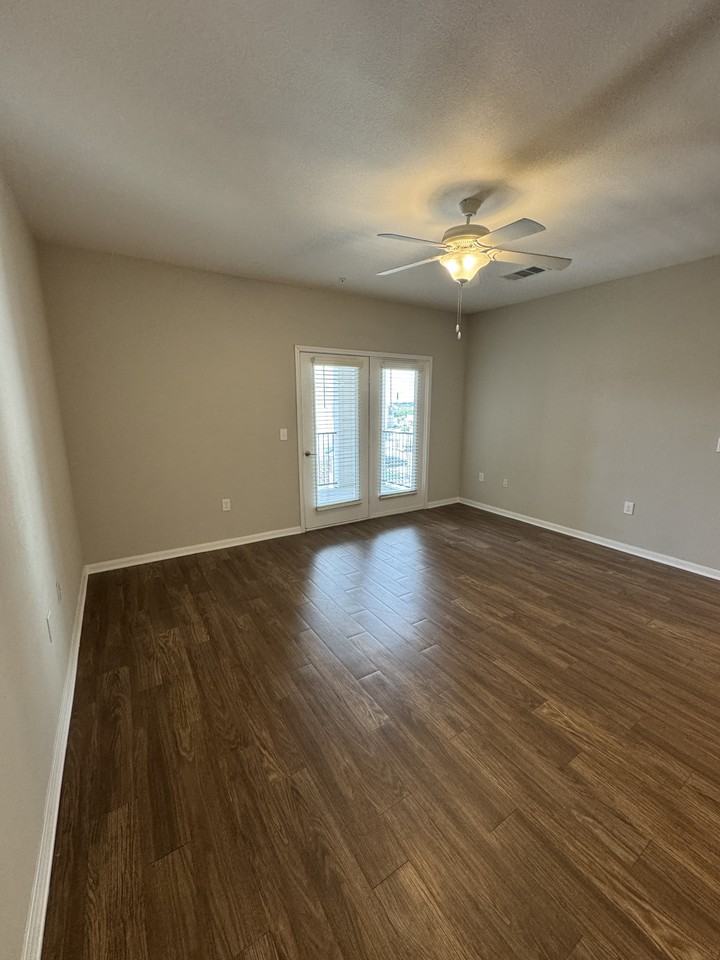 Landing Creek Dr #7106 - Photo 6 of 18