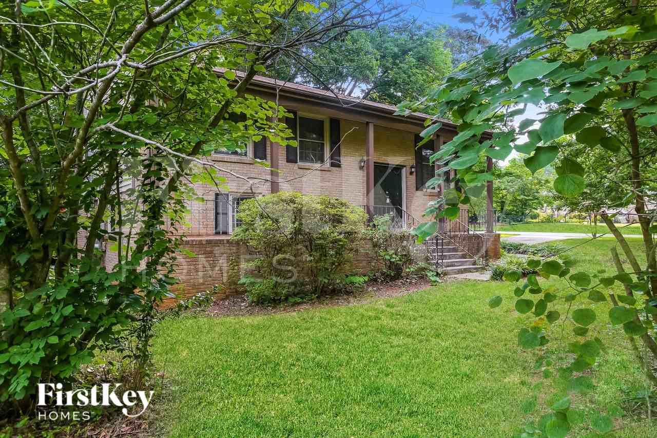 9208 Thayer Rd - Photo 2 of 15
